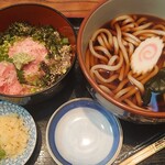 よし富 - うどんネギトロ丼