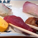 こだま寿司 - 感動の赤身のマグロ