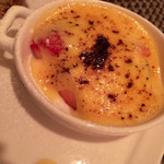 テート・ア・テート - はちみつクリームのロールケーキ・バナナのタルト・フルーツグラタン