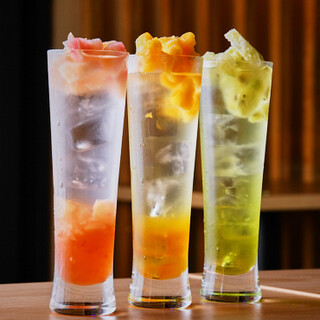 旬の果実がゴロゴロ♪見た目も可愛いドリンクが続々登場！