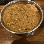 gopのアナグラ - 別日:グンドゥチリポーク。カシミリより控えめな青臭さと鋭い辛み。紙一重でこちらの方が好きかも。もう出す予定はないようだけど。