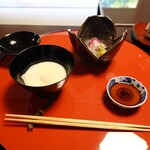美山荘 - 鯉の刺身、松茸雲吞の白味噌