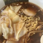 ラーメン旭日 - 料理写真:ワンタンメン