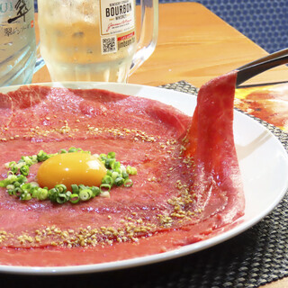 鮮度と下処理にこだわる肉刺し◆ツラミや白センマイを堪能