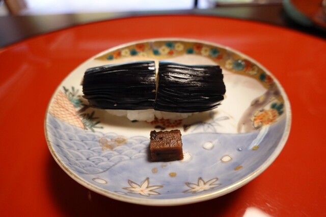 真面目な 煮〆皿 蔵出し完品です。 真面目な煮〆皿蔵出し完品です。