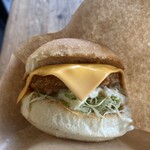 はちのたね - はぎかまバーガーの中