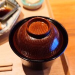 食堂わた - 「お味噌汁は熱いのでお気を付けください。」のお声掛けも嬉しい心遣い。