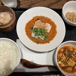 東京チャイニーズ 一凛 - 