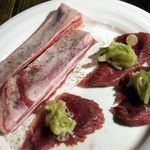 赤丸ヂンギス - 生ラムのねぎ塩焼き、プレミアムラム肩ロース芯BPスペアリブ、焼野菜①