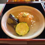 食彩千尋 - 饅頭の餡かけ