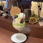 カカオティエゴカン - シャインマスカットのグランパフェ