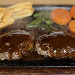 パピオット - 炭焼きハンバーグ