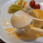 キッチン ブルー グローブ - 次はお新香を乗せて