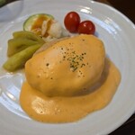 キッチン ブルー グローブ - 鶏ひき肉と豆腐のハンバーグのアップ