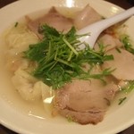 揚子江ラーメン - チャーシューワンタンメン