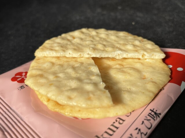 元祖うすやきせんべい 酒田米菓 - 仙台（せんべい）の写真