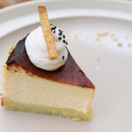 NOA COFFEE - 【2024.11】さつまいもバスクチーズケーキ(税込680円)