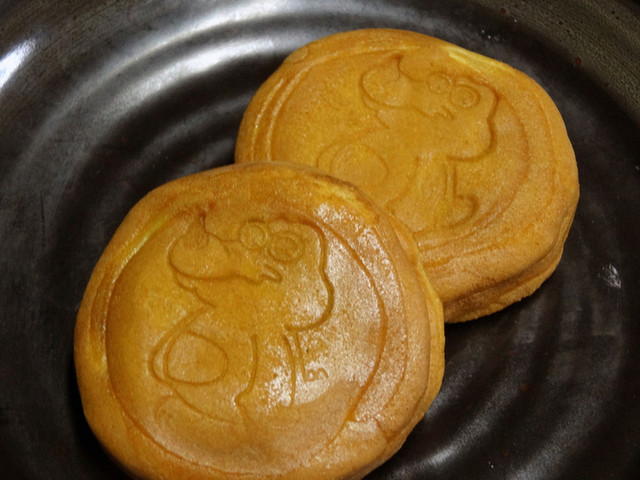 糸島のゆるキャラ いとゴンのお饅頭ですよ O By 花嫁修業 糸島だんご本舗 一貴山 和菓子 食べログ