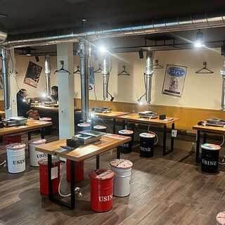 カジュアルな店内で焼き肉を楽しみながらゆったりリフレッシュ
