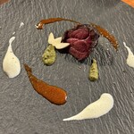 HIGASHITANI  - 鹿の外腿 牡蠣・ザリガニソース・チーズの糠漬け