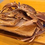 みつき - ◯松葉蟹
      正式名は楚蟹or頭矮蟹(ズワイガニ、地方名:松葉蟹、越前蟹等)
      産卵期は晩冬、旬は晩秋～晩冬
      雌の漁期は11月上旬～1月上旬
      (資源保護のため漁期が短い)
      雄の漁期は11月上旬～3月中旬 