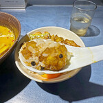 うずとかみなり - バター胡椒風味の釜炊きご飯と炭火焼き鳥が美味いです