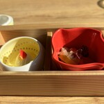 つるよし料理店 - クリームチーズにレモンは鉄板