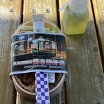 里見駅 - 焼き豚弁当（お茶とセット） 1000円