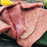 炭火焼肉 牛和鹿 - 