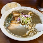 こむさし - 濃い煮干しチャーシュー麺、焼餃子3個