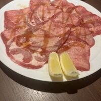 炭火焼肉 一徳 離宮 - 