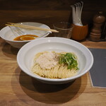 麺庵 利休 - ホタテの和え玉 着丼