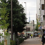 麺庵 利休 - 本郷三丁目からスカイツリーが見える