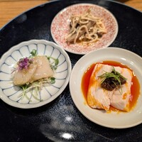 中国菜厨 エスサワダ 新丸ビル店 - 前菜三種盛り合わせ