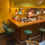 ポークビンダルー食べる副大統領 - 店内