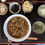 わかお - かけそば。蕎麦湯用猪口も付いていました。