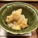 木山 - 先付け
      伊勢海老とくわいの飯蒸し