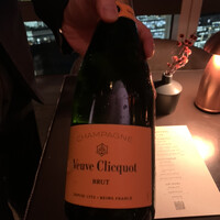 ザ タヴァン グリル＆ラウンジ - 