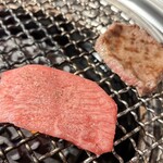 焼肉ホルモン はねいし - 