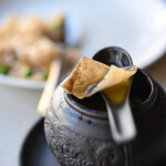 "罐燜裙邊（どろがめのえんがはつぼむしに）"、裙邊（かはかめのえんがは）