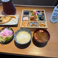 移り住みたくなる宿 イミグレ - 
