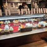 シュマン・ダンフィニ - 店内