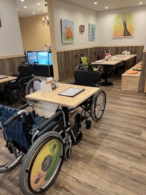 Wheelchair cafe SPRING （ウィールチェアカフェ スプリング）のご予約