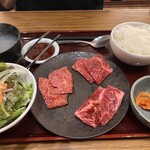 焼肉家和 - 赤み三種盛り定食