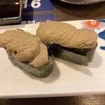 どでか寿司 - カニ味噌、回転寿司の3倍量あります。