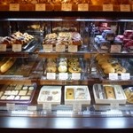 ペストリーショップ - ホテルブレッドと焼き菓子