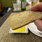 オステリア・マンジャベーネ - フォカッチャ