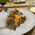 オステリア・マンジャベーネ - バターピーナッツかぼちゃのプリンと洋ナシとマスカルポーネのムース