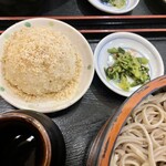 信州蕎麦の草笛 - もち米に胡桃きな粉