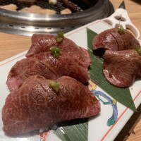 肉の山翔 - 